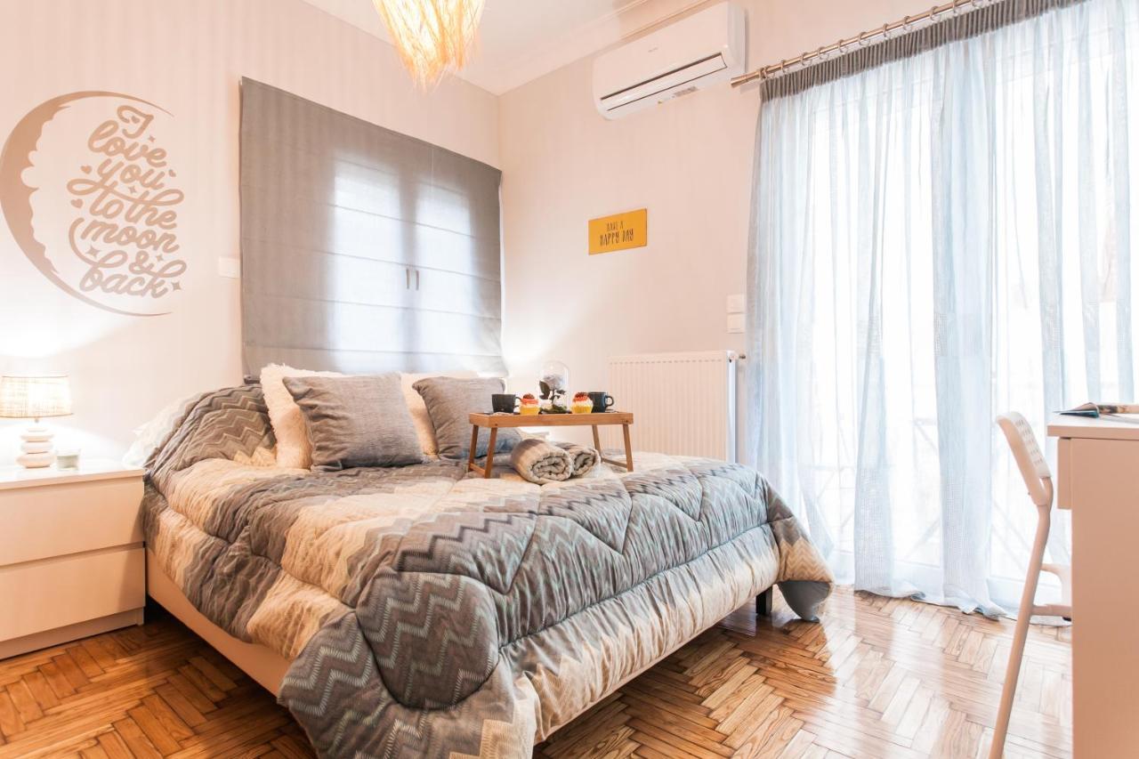 Luxury Seaside Apartment Next To Starbucks Opossite The Beach Park Of Flisvos Атина Екстериор снимка